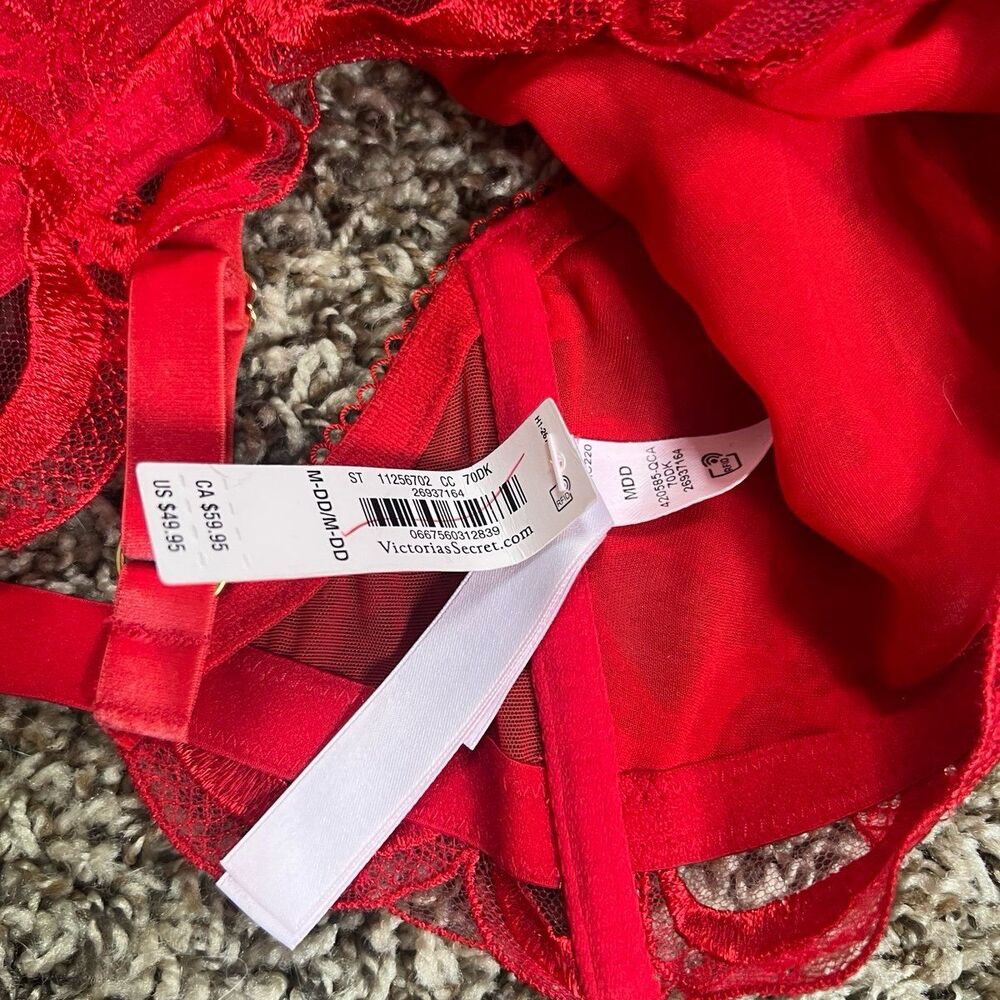 NEW Victoria’s Secret Red Lace Lingerie Set Bralette M-DD / Panty XL - Picture 3 of 4